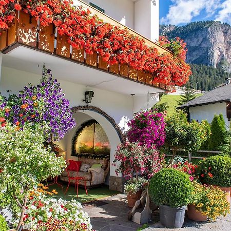 Bed and Breakfast Garni Bondi Сельва-ди-Валь-Гардена Экстерьер фото